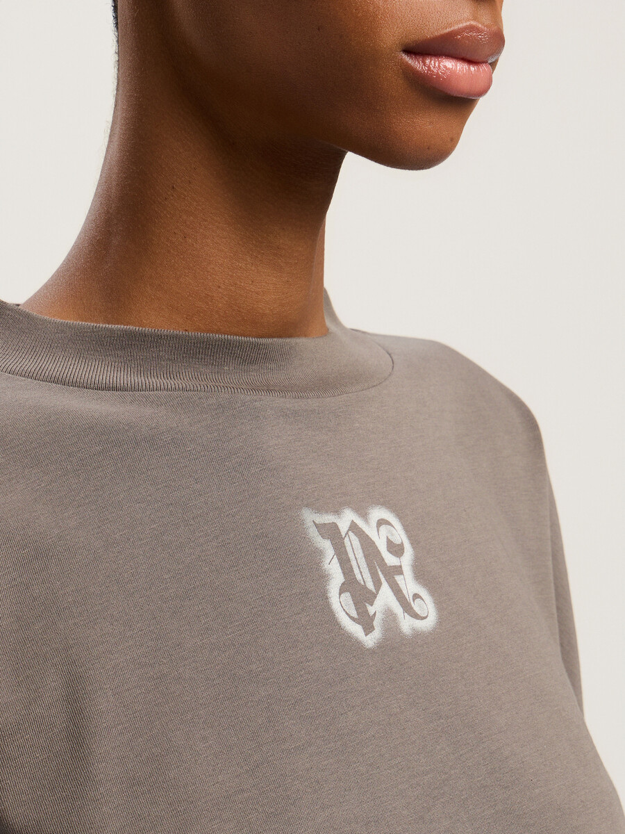 top corto con logotipo clásico