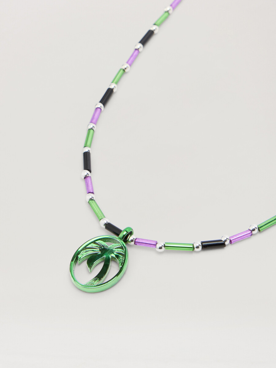 collar de cuentas ovaladas