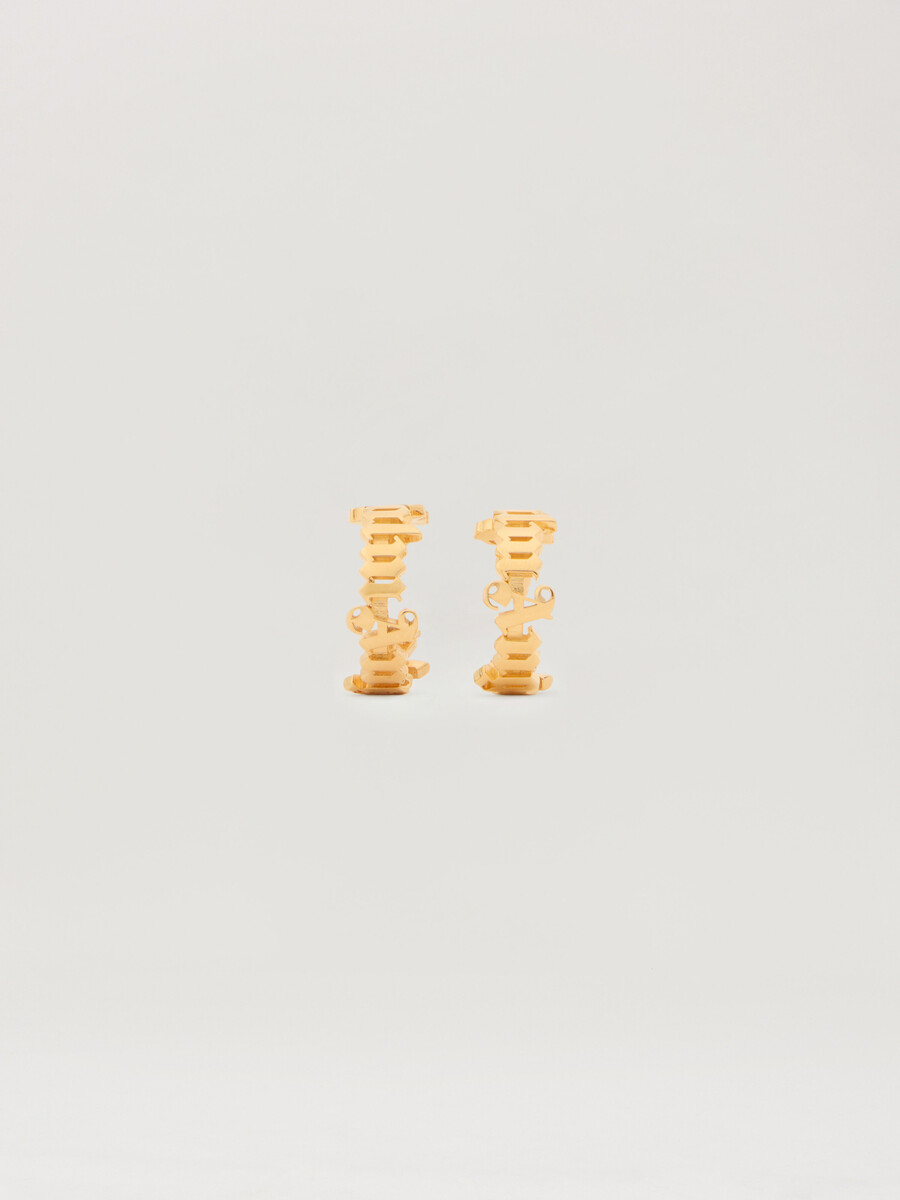 pendientes con logotipo clásico