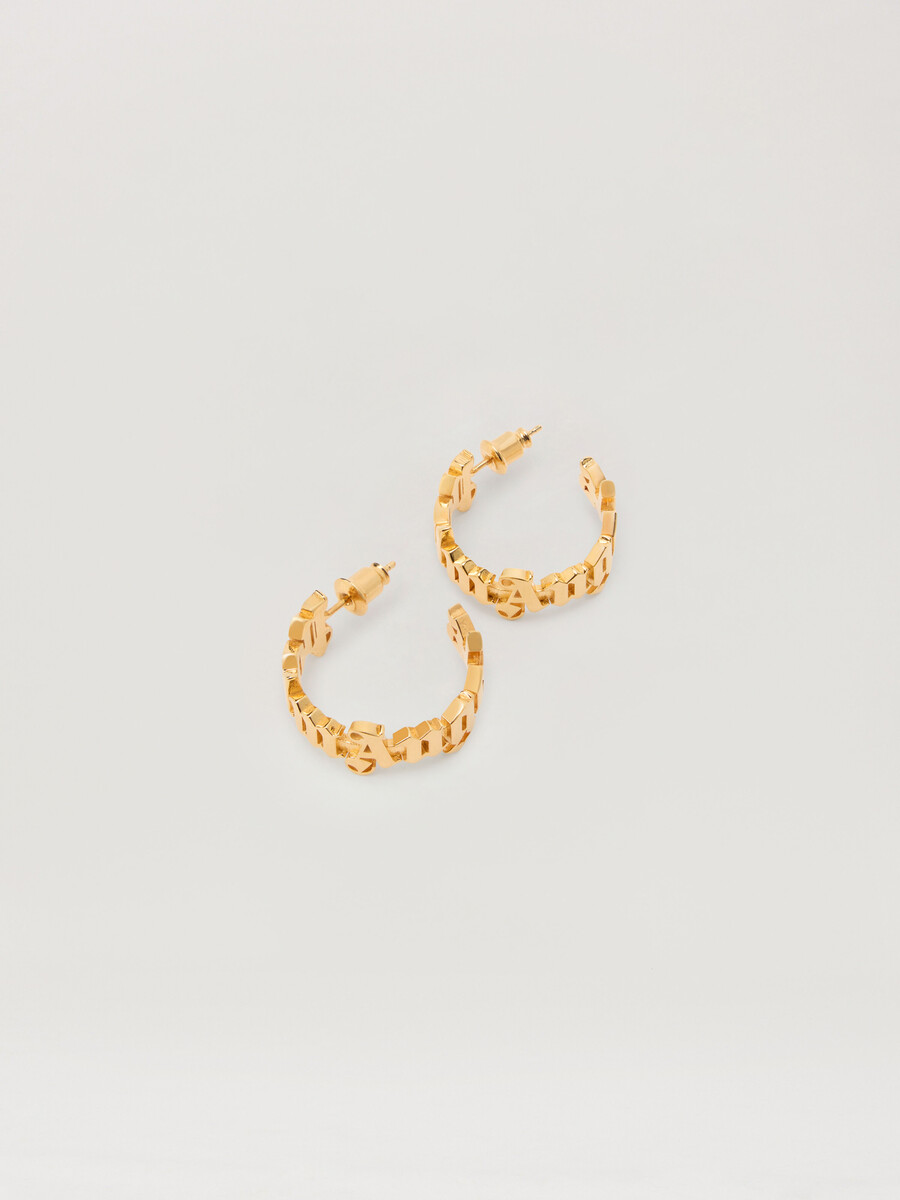 pendientes con logotipo clásico
