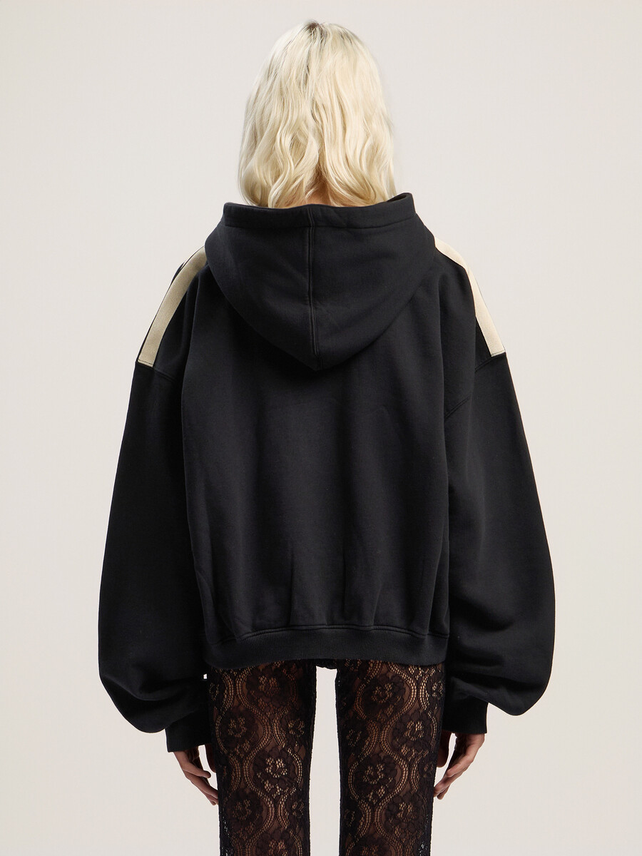 sudadera corta con capucha y logotipo curvo