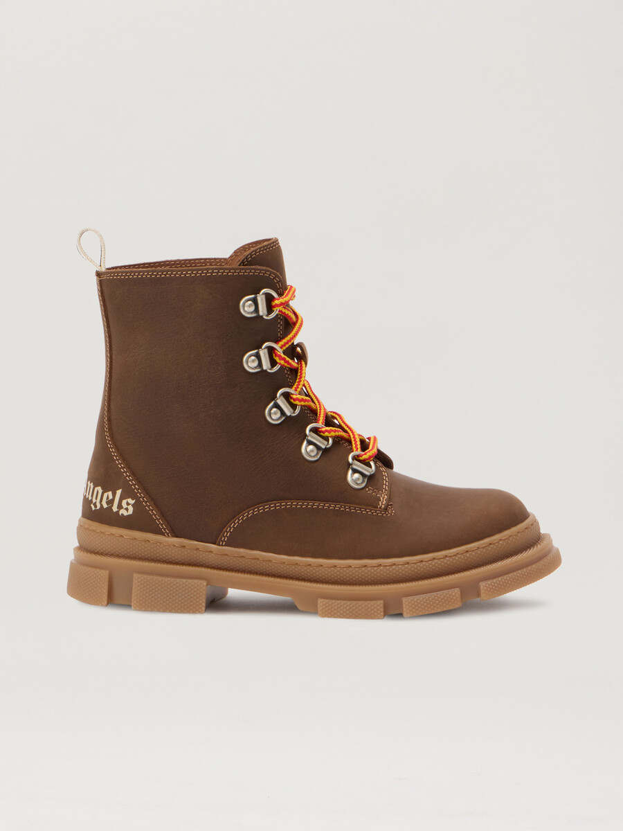 botines con cordones track