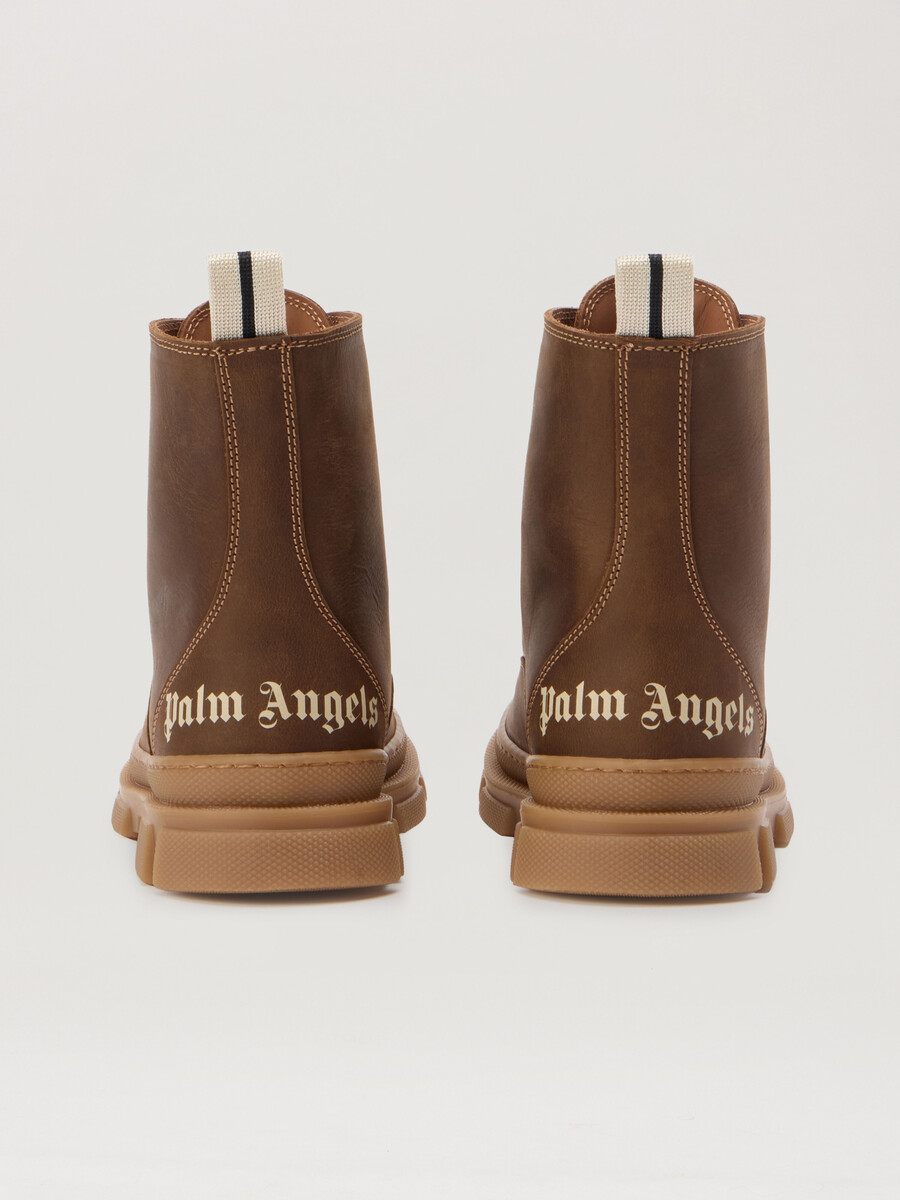 botines con cordones track