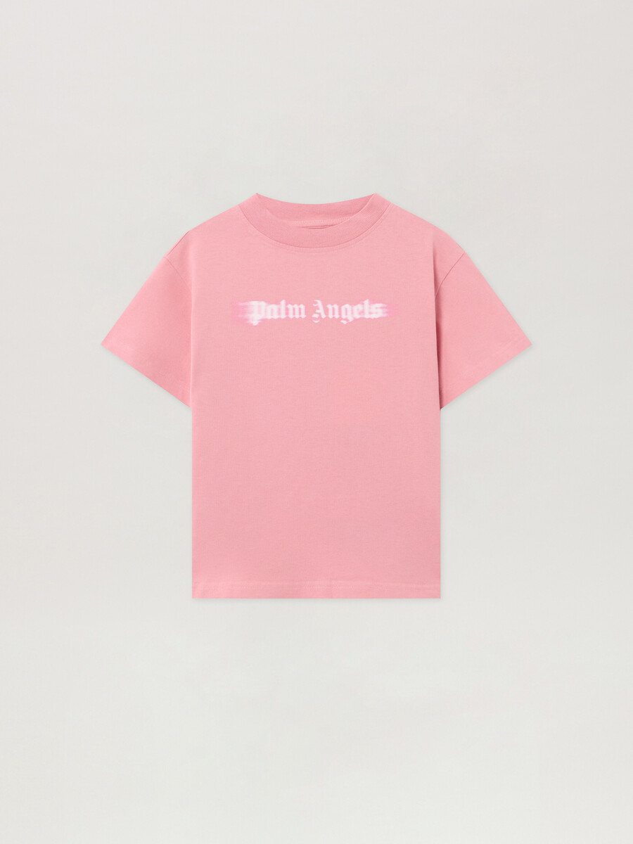 camiseta con logotipo borroso