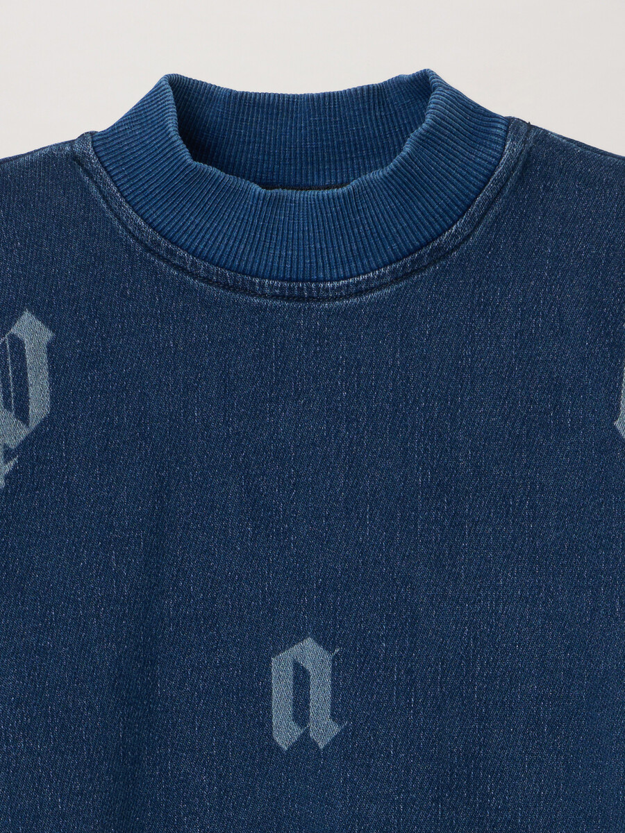 sudadera con letras lavadas